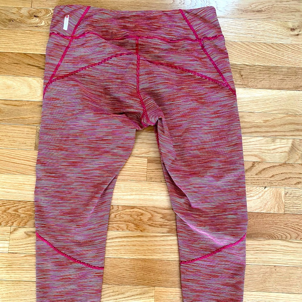 Zella Capri Leggings Sz L - Picture 2 of 5